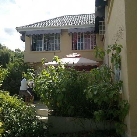 Bulawayo Continental Hotel Exterior foto
